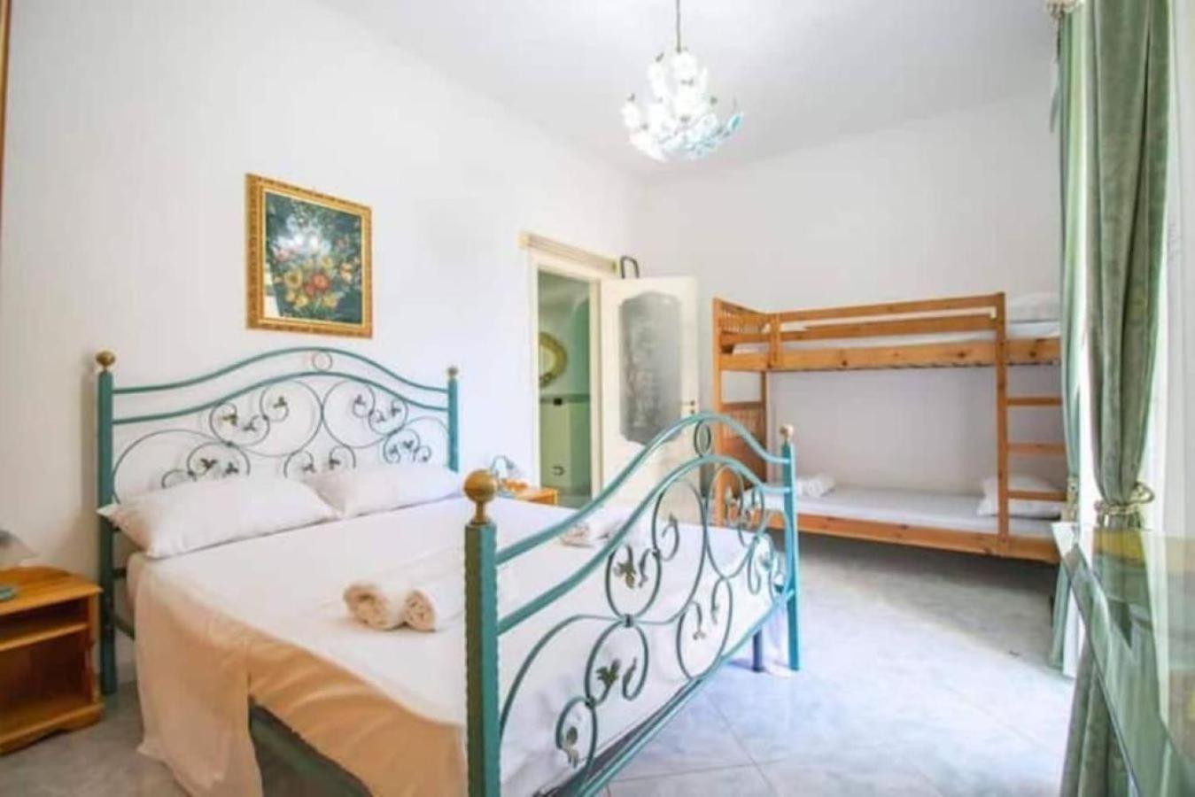Apartment Napoleon In Principe Umberto Square Naples